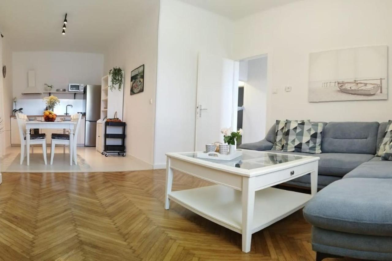 Luxury Apartment Lukas Orebic Exterior photo